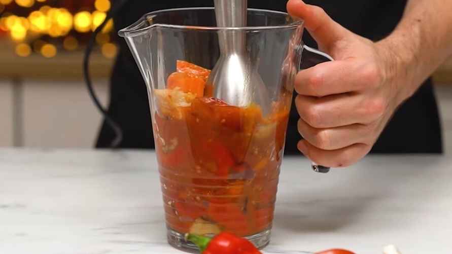 Скриншот из видео Pysznosci