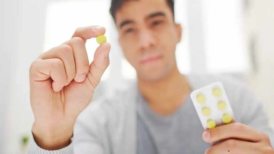 Этот витамин зря игнорируют многие белорусы. Вот кому его надо принимать регулярно