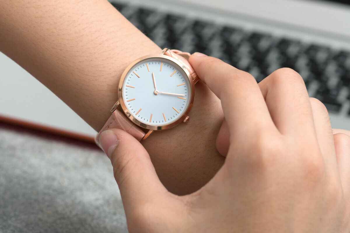 Сколько цифр на часах со стрелками? Это вопрос сбивает с толку многих взрослых