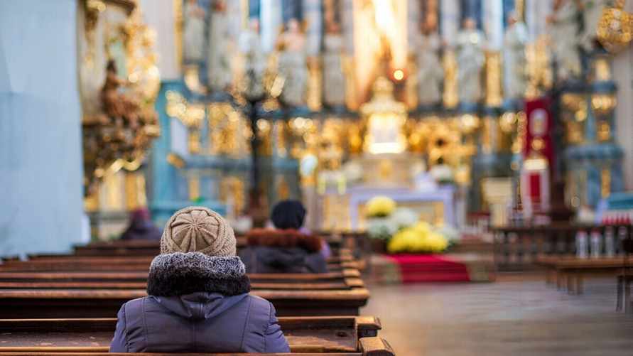 Все белорусские церкви обязали перерегистрироваться в течение года. Что произошло?