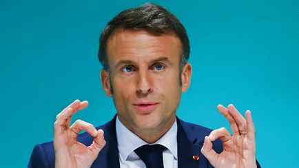 Макрон пообещал Украине дальнобойные ракеты и сотни бомб