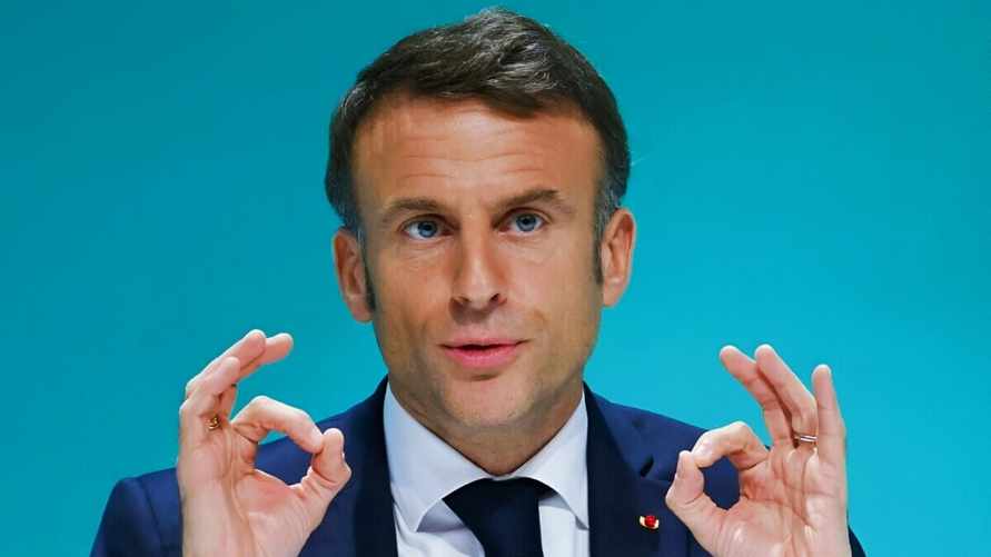 Макрон пообещал Украине дальнобойные ракеты и сотни бомб