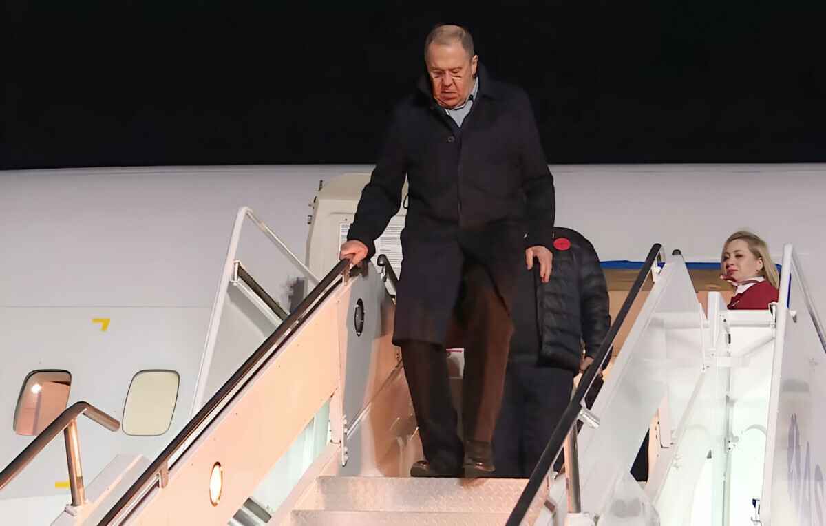 Глава МИД России Лавров улетел в США