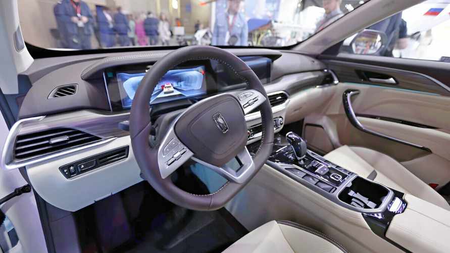 Верхнее фото – иллюстративное.