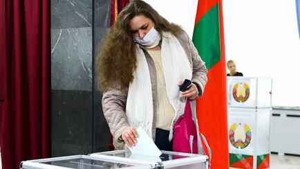 В ЦИК назвали единственный участок, где уехавшим белорусам разрешат проголосовать на выборах