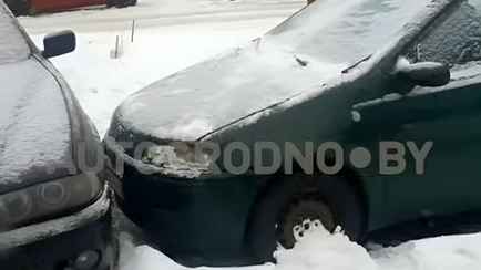 Белорусы придумали «хитрость», как застолбить себе место во дворе для парковки. Причем тут звонки в ГАИ?