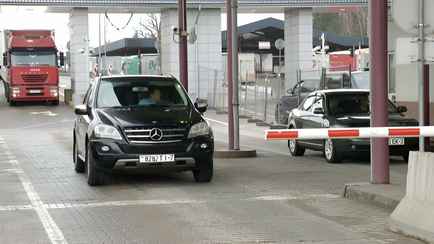 Белорусам рекомендовали ехать в Польшу через Литву. Что случилось?