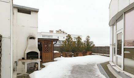 В Минске выставили на продажу «дом на крыше». Что предложили за $389 тысяч?