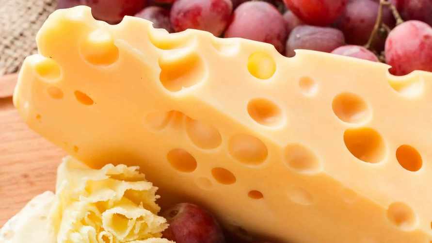 Сыр Эмменталь