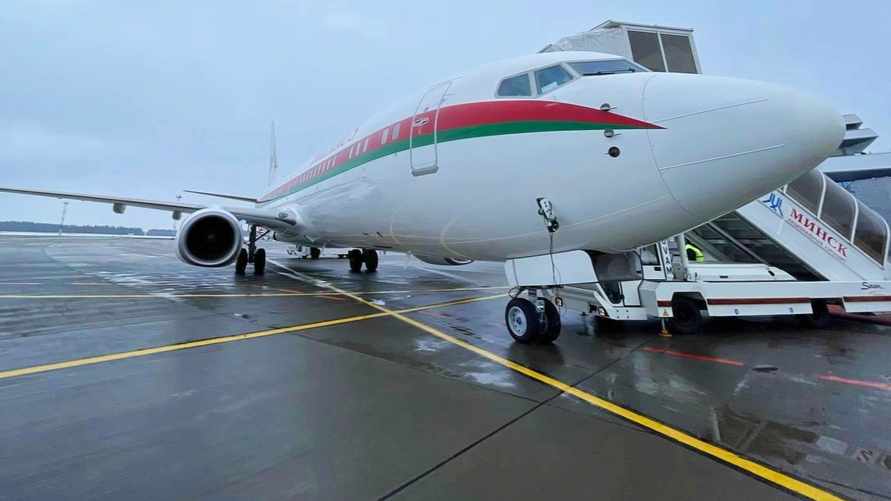 Лукашенко улетел в Россию