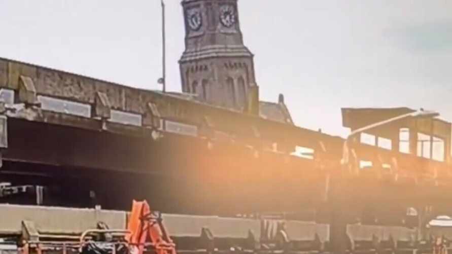 В США внезапное обрушение 46-метровой церкви в центре города попало на видео