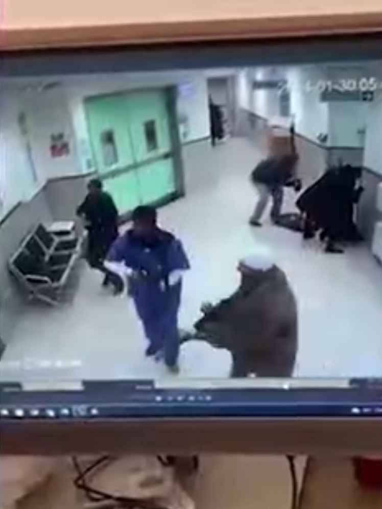 Израильские коммандос переоделись в медсестер и врачей, чтобы атаковать госпиталь