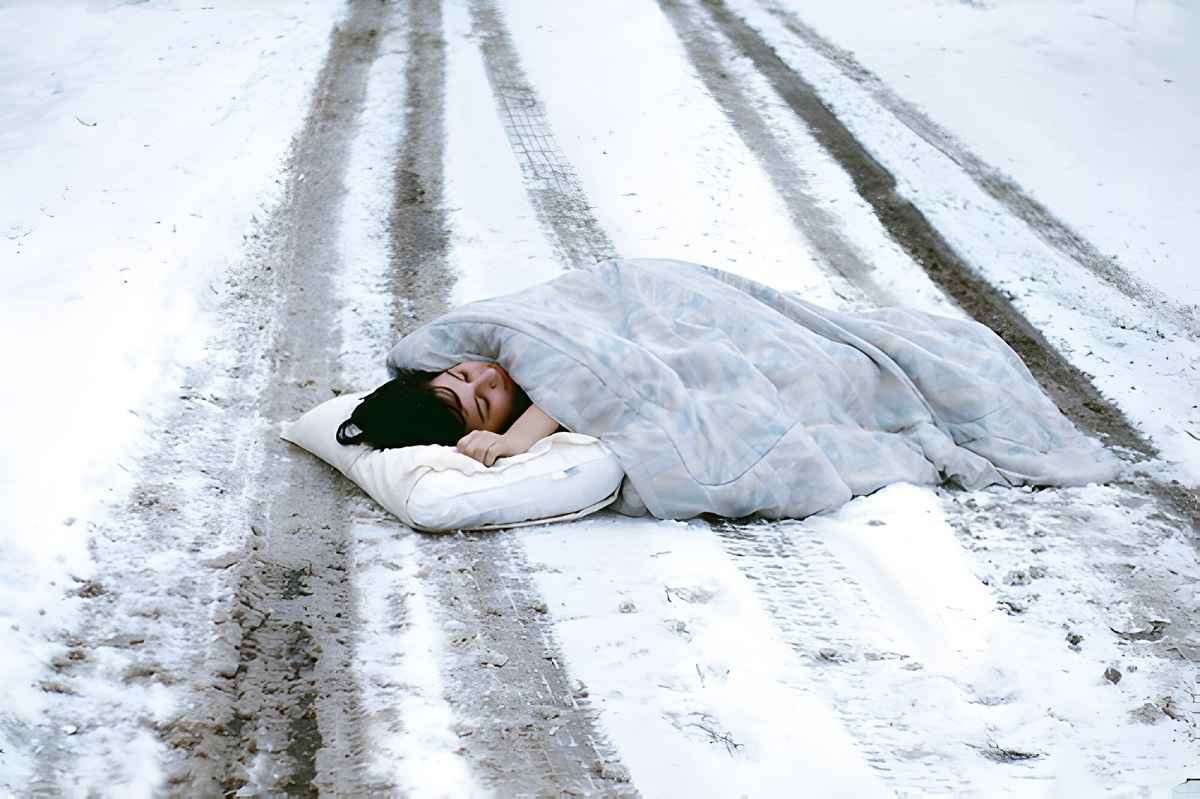 Как белорусам справиться с зимней хандрой, обезвоживанием и дефицитом витамина D? Помогут суп фо-бо, коньки и не только