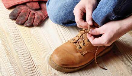 Как завязать обувь, чтобы шнурки не развязывались? Простой трюк, о котором мало кто знает