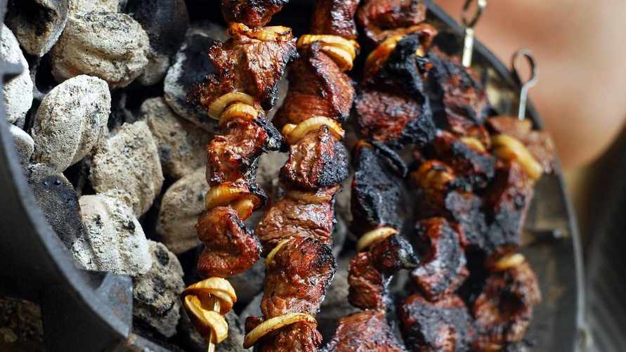 Что будет с организмом, если есть подгоревшую еду? Эксперты объяснили, может ли она вызвать рак