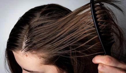 Что делать, если вы не успели помыть голову? Эта простая прическа поможет скрыть грязные волосы