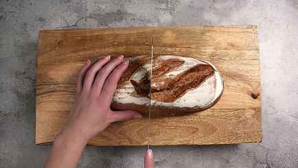 Зачем начинать резать хлеб с середины? Мало кто знает об этом гениальном трюке