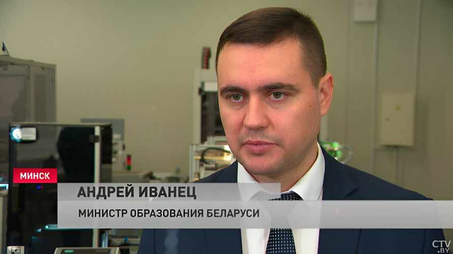 Иванец объявил о "серьезной ревизии" вузов Беларуси в 2024 году. Что ждать школах и колледжах?