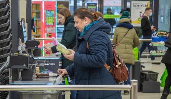 Владелец супермаркета назвал самое выгодное время и день недели для похода по магазинам