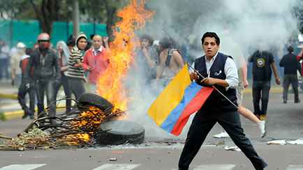 В Эквадоре мафия подняла мятеж и взяла заложников в прямом эфире