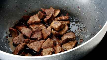 Как пожарить печень, чтобы она была мягкой? Важно добавить один ингредиент в правильный момент