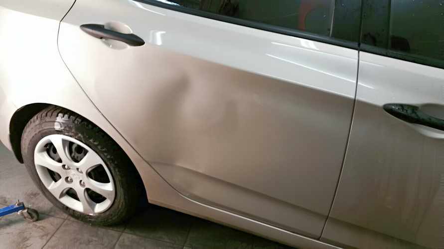 Вмятина на 500 рублей.