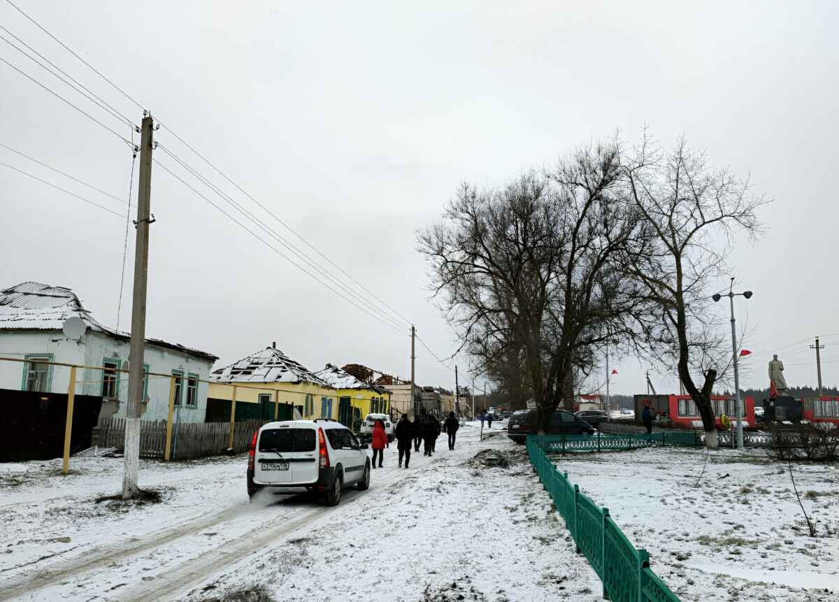 В деревне селом Петропавловка пострадали несколько домов.