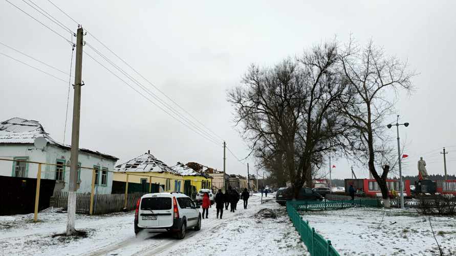 В деревне селом Петропавловка пострадали несколько домов.