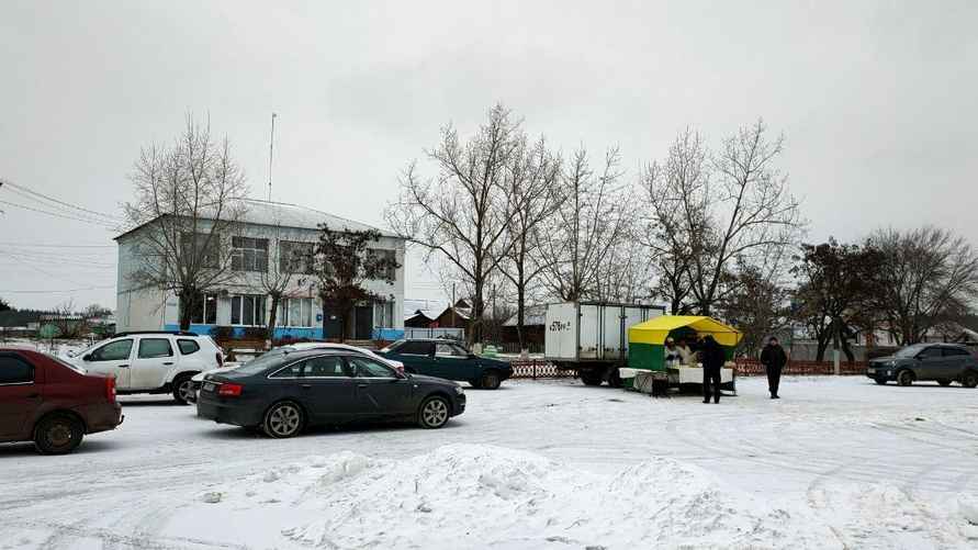 В школе придется заменить окна и восстановить кровлю.