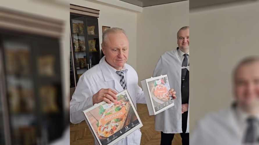 "Пеперони и... второй сорт" - В Борисове начали делать "римские пиццы". У белорусов возникли вопросы