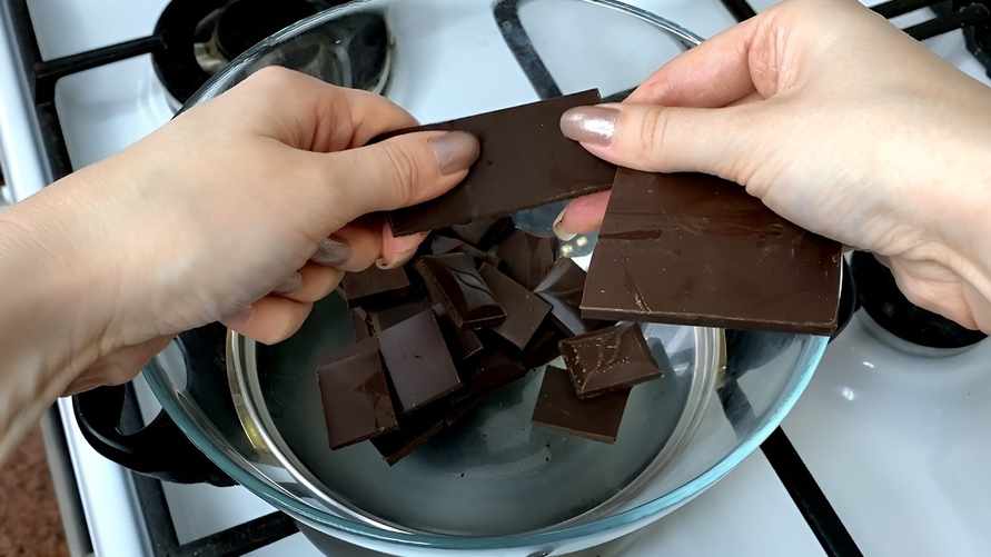 Как превратить горькую шоколадку в молочную? Простой рецепт