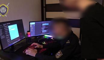 В СК обвинили 17-летнего минчанина в организации «крупнейшей транснациональной группировки кибермошенников»