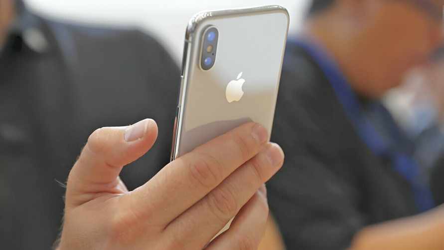 Эксперты объявили о появлении трояна, который крадет данные из айфонов