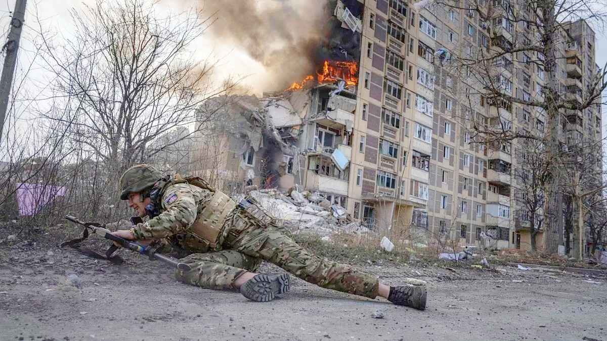 «Есть окружение на 180 и даже на 360 градусов» – ВСУ оказались на грани выхода из Авдеевки