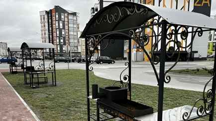 Можно ли белорусам жарить шашлыки во дворах многоэтажек? В МЧС назвали 6 обязательных условий