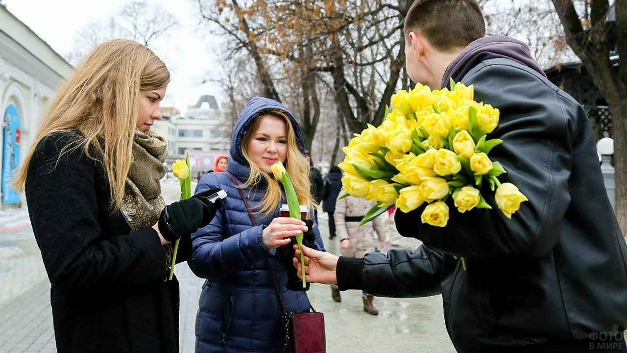 Плюс один выходной. Появился график рабочих дней белорусов в марте