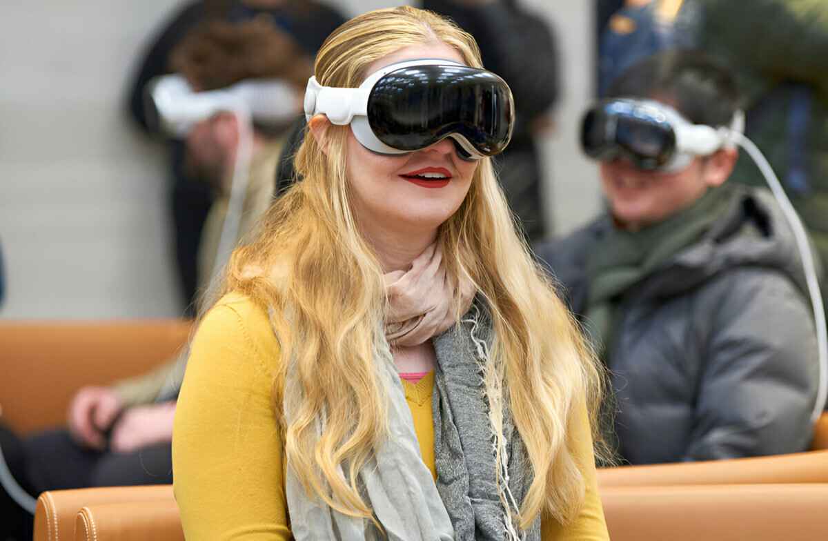 Стала известна цена Apple Vision Pro в Беларуси. На сколько дороже, чем в США, где продают по $3499?