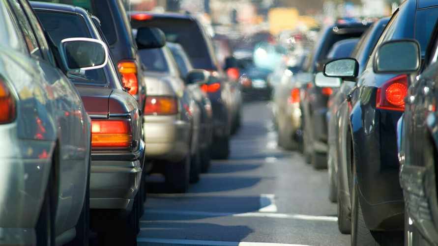 В МНС объяснили, когда за авто белорусам придется платить повышенный налог