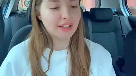 «Малая зарплата? Да нет, нифига» – Учительница начальных классов из Гродно рассказала, как зарабатывает 1600 рублей