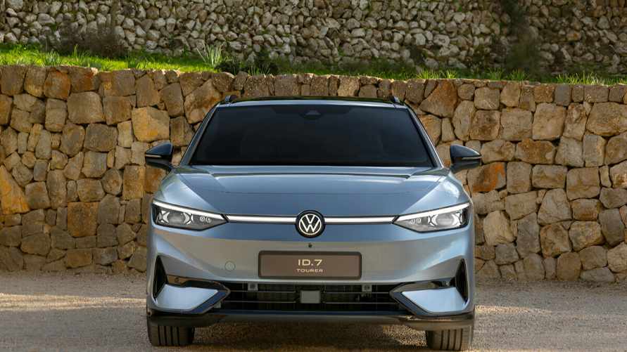 Volkswagen показал свой первый электрический универсал