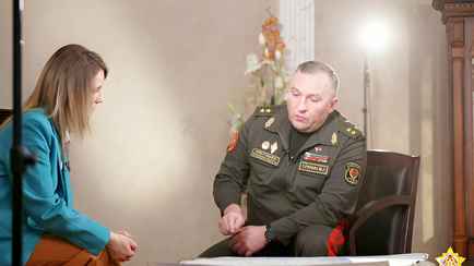 Министр обороны Беларуси пообещал сбивать самолеты НАТО