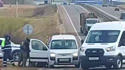 Вызвали ОМОН и «Дельту». В Погранкомитете сообщили о драке и погоне за тремя белорусами