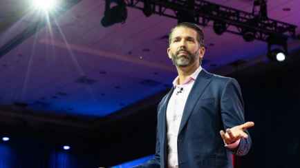 «Обычное явление» — Сыну Трампа подбросили белый порошок с угрозой убийства