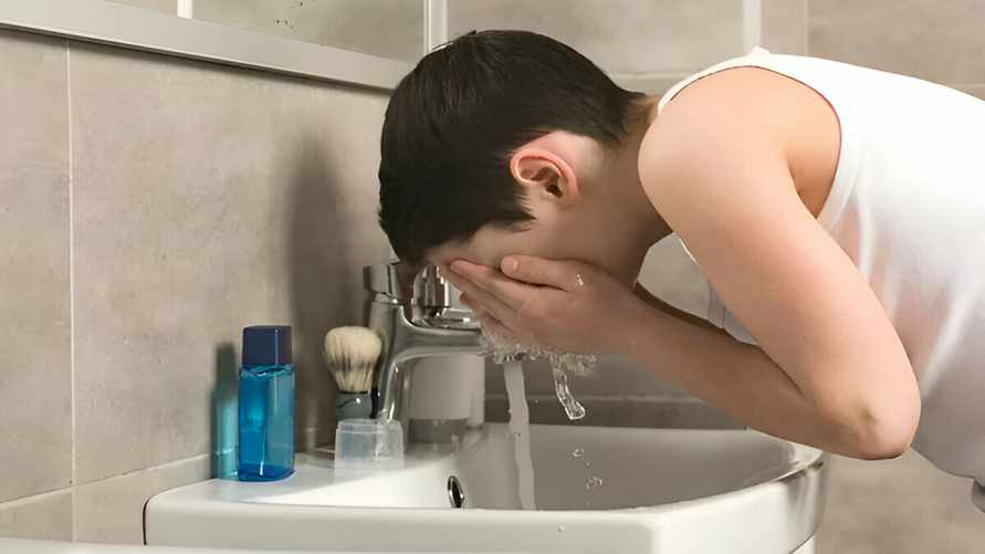 В мэрии Минска предупредили об ухудшении качества воды. Когда и в каких районах?