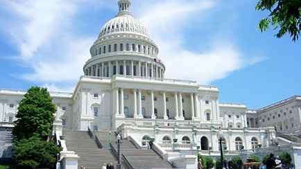 Сенат США одобрил выделение $60 млрд. Украине. Но есть нюанс