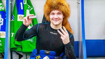 Белоруса признали лучшим игроком дня в КХЛ. Что он сделал?