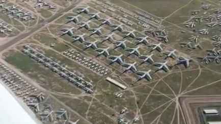 Как выглядит самое большое кладбище самолётов? В Сети появилось видео с высоты