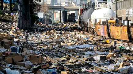 В США снова вошли в моду ограбления поездов. Как так вышло?