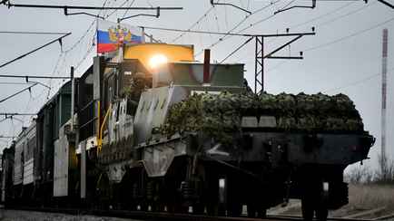 Россия создала на Донбассе 30-километровый «царь-поезд» — Deep State. Зачем?