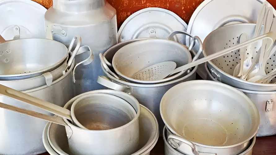 Что нельзя готовить в алюминиевой посуде? Мало кто знает, что может произойти из-за этого с организмом